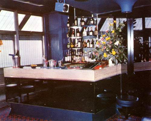 In Bygone Days: The Cocktail Bar