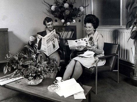 Simon Cowper-Smith and Olive Gilbert in Bromley Sales Bureau